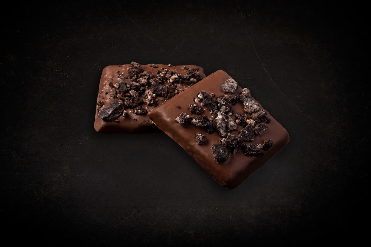 double-cookie-crunch-milk-gourmet-bar-1
